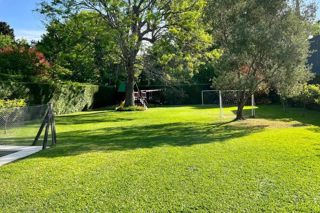 Holiday home Casa En Ing. Maschwitz Con Gran Parque Y Pileta Ingeniero Maschwitz