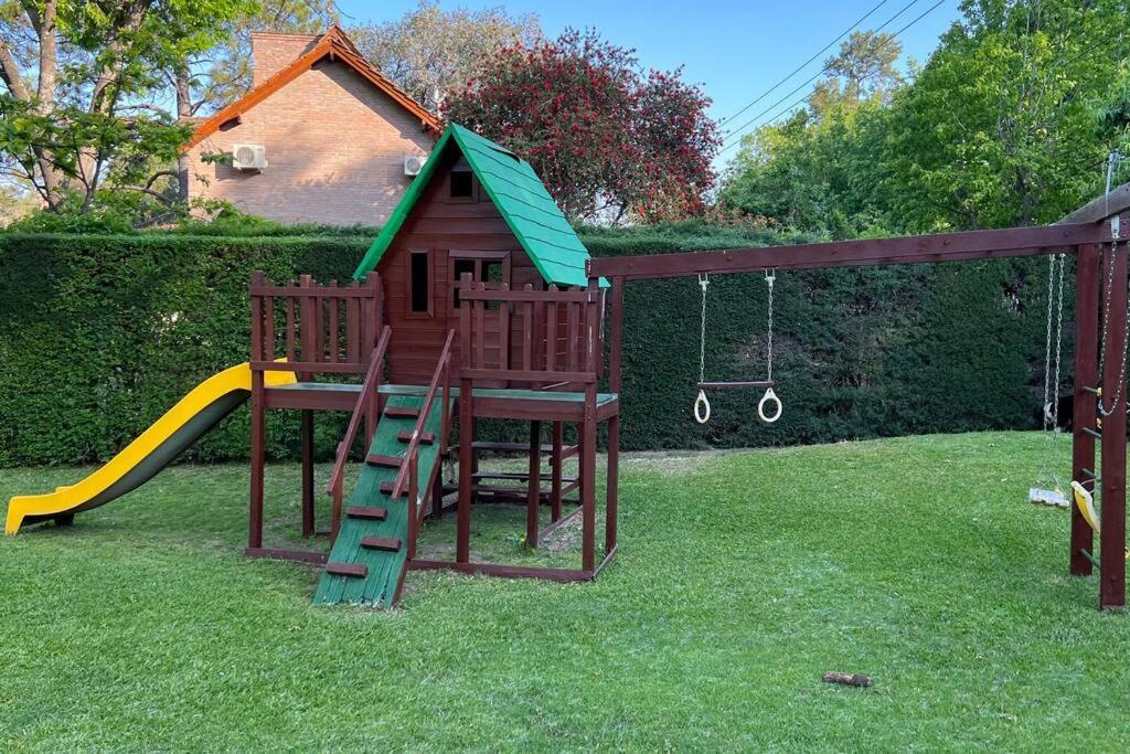 Casa En Ing. Maschwitz Con Gran Parque Y Pileta Сasa de vacaciones